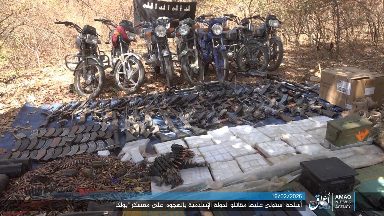 مقاتلو الدولة الإسلامية يقتحمون معسكر 'بولكا' للجيش النيجيري ويستولون على أسلحته شمال البلاد